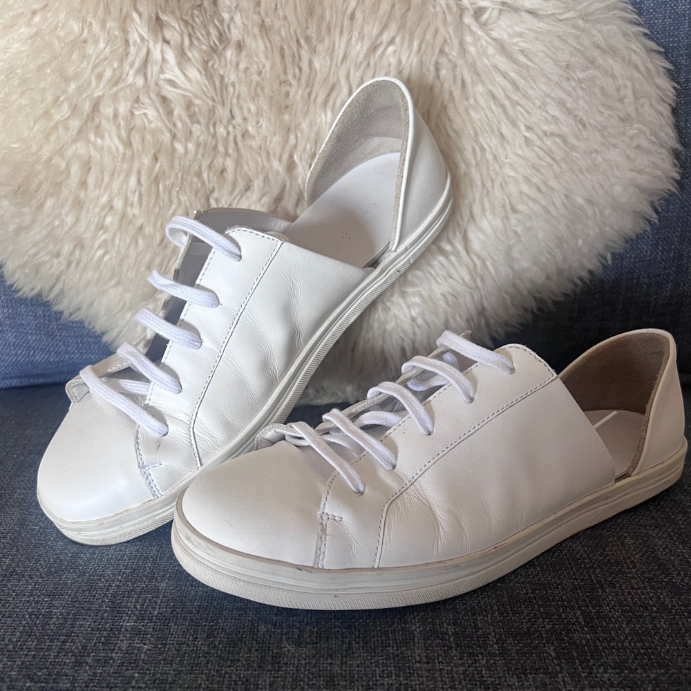 Freda Salvador Eda Sneakers size 7